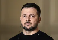 Ucrânia enfrenta situação 'extremamente difícil', afirma Zelensky