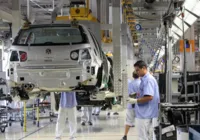 Venda de veículos cresce 12% em 2023, diz balanço da Fenabrave