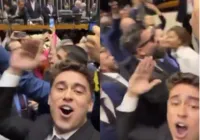 Vídeo: Oposição vaia e xinga Lula durante ida a Câmara dos Deputados