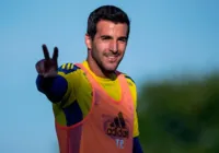 Vitória negocia empréstimo de Raul Cáceres para 2024; saiba mais