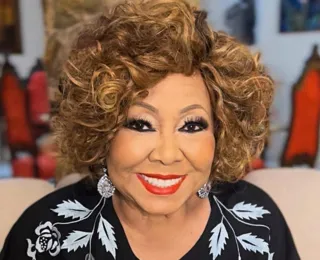 Alcione passa mal e deixa palco durante show em navio