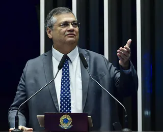 Após deixar Justiça, Dino retoma mandato de senador e preside sessão