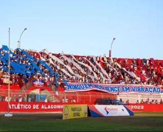 Após intercâmbio em Manchester, Bahia volta aos treinos nesta segunda