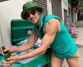 Após viralizar, ex-Malhação que virou vendedor de cerveja ganha kombi