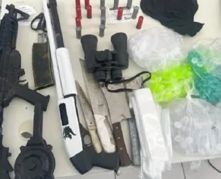 Armas e drogas são encontradas em imóvel em Vera Cruz