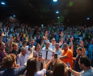 Augusto Castro sanciona leis que instituem plano de cargos em Itabuna