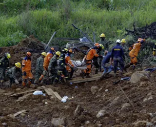 Aumenta para 36 o número de mortos após deslizamento na Colômbia