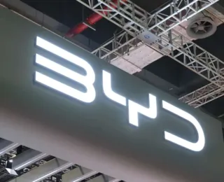 BYD negocia compra de mineradora de lítio no Brasil