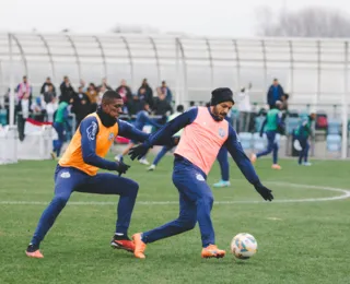 Bahia realiza treino aberto à torcida no CT do Manchester City