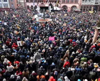 Cerca de 250 mil pessoas protestam contra extrema direita na Alemanha