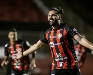 Cirurgia: Vitória perde Léo Gamalho no início da temporada
