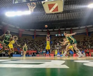 Com polêmica, Brasil perde na estreia do Pré-olímpico de basquete