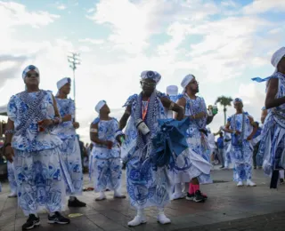 Confira fotos do desfile dos Filhos de Gandhy desta segunda-feira