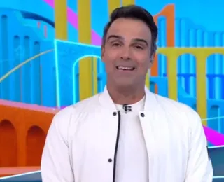 Durante BBB, Tadeu Schmidt brinca com "profecia" de Baby do Brasil