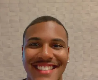 Estudante celebra aprovação em Medicina na UFBA: 'Não tenho palavras'