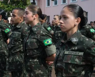 Exército diz que mulheres podem 'comprometer desempenho militar'