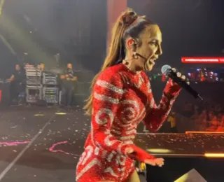 FV 24: com abraço de Brown e dançarino mirim, Ivete sacode palco; veja