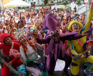 Famílias vão às ruas do Pelourinho para curtir baile infantil