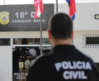 Feto é abandonado em banheiro de shopping de Camaçari