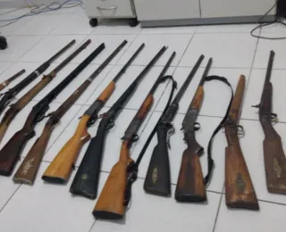 Governo decide proibir armas de cano longo semiautomáticas a civis