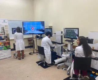 Instituições baianas capacitam profissionais para cirurgias robóticas