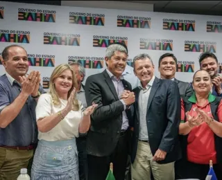 Jerônimo anuncia pré-candidatura de Charles Fernandes em Guanambi