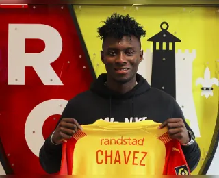 Jhoanner Chávez é anunciado por clube francês