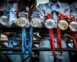 Medalhas olímpicas de Paris-2024 conterão um fragmento da Torre Eiffel