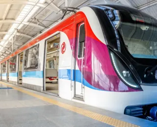 Metrô volta a apresentar lentidão após novo furto de cabos