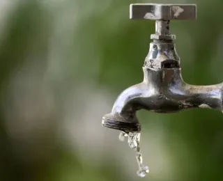 Moradores de Guarajuba e Arembepe relatam falta de água neste domingo