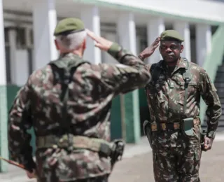 Novo comandante do Exército celebra chegada na 6ª Região Militar