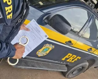 PRF cumpre mandado de prisão e prende motorista em Itaberaba