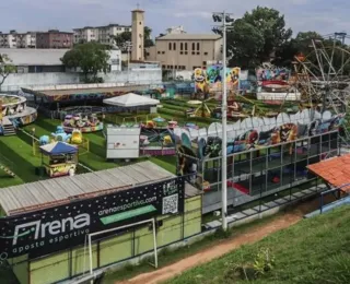 Parque de diversões onde jovem perdeu braço começa a ser desmontado