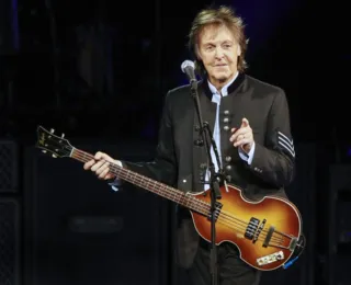 Paul McCartney recupera baixo que perdeu há 50 anos