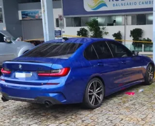 Quatro pessoas são encontradas mortas dentro de BMW