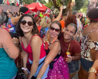 Só o bagaço: foliões curtem o último dia de carnaval em Salvador