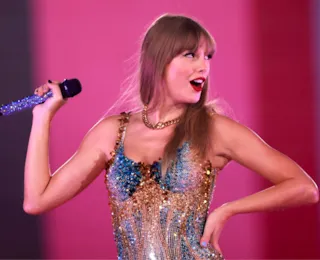 Taylor Swift bate recorde de Elvis Presley na Billboard 200