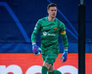 Ter Stegen passará por cirurgia nas costas e desfalcará Barcelona