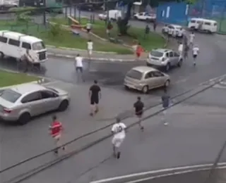 Torcida única não impede confusão nas ruas em dia de Ba-Vi; vídeo