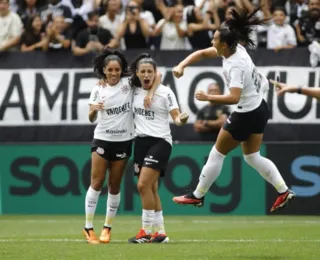 Tricampeãs! Corinthians derrota Cruzeiro e vence a Supercopa feminina