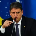 Cotado pelo PL, Tarcísio de Freitas nega saída do Republicanos imagem