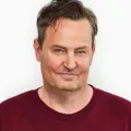 Ex de Matthew Perry acusa médicos e pede nova investigação imagem