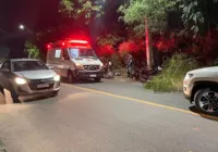 Acidente de moto deixa dois feridos na Estrada Velha do Aeroporto