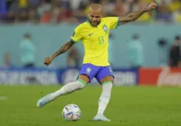 Advogados de Daniel Alves trabalham por soltura até março