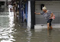 Alagamentos acendem alerta para riscos de doenças infectocontagiosas
