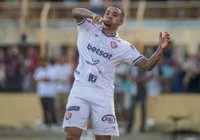 Alerrandro celebra gol e valoriza vitória em Ilhéus: "grande vantagem"