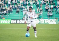 Após grave lesão, lateral inicia transição para retorno aos gramados