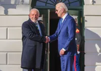 Após negar preferência em eleição nos EUA, Lula diz torcer por Biden