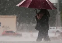 Após quinta de sol, Salvador vai “sextar” com chuva, diz Codesal