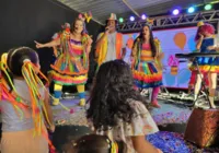Bailinho da PM proporciona diversão às crianças na Micareta de Feira